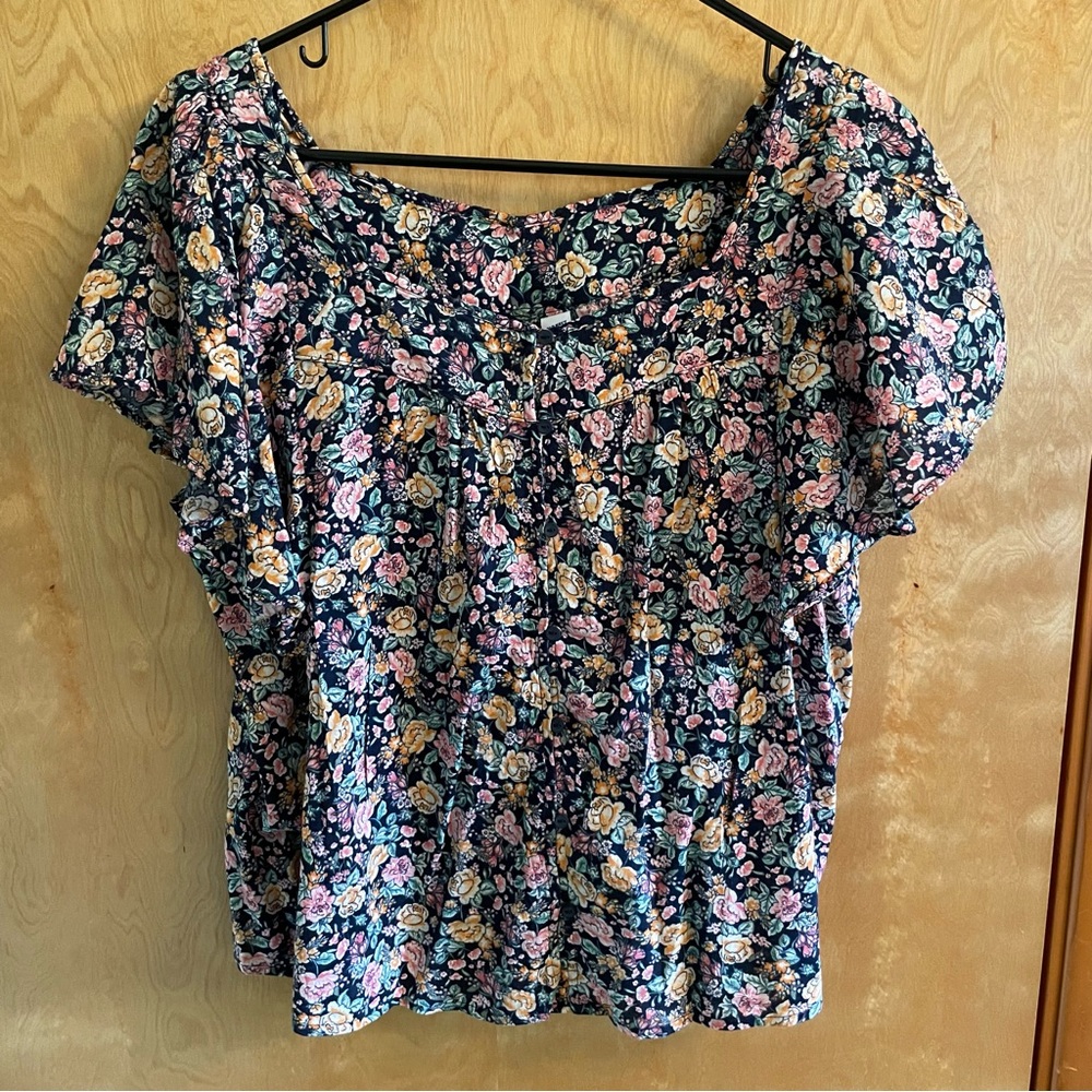 Like New Old Navy Blouse